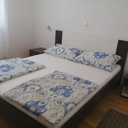 Apartments Ruzmarin Vrsi Extérieur photo