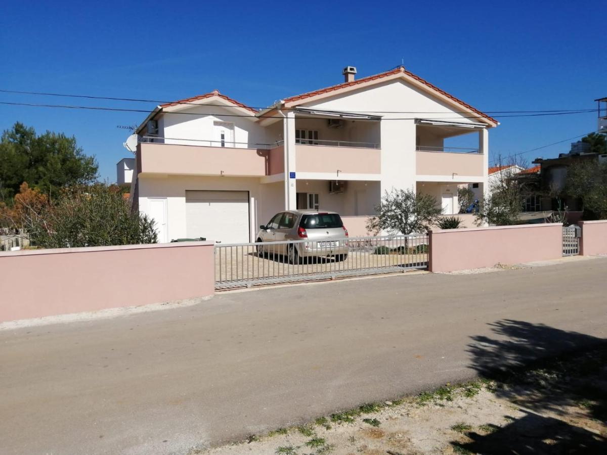 Apartments Ruzmarin Vrsi Extérieur photo