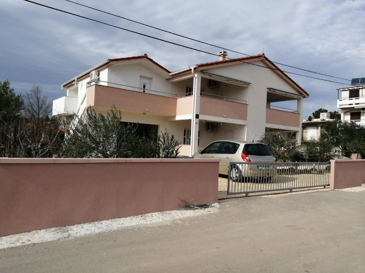 Apartments Ruzmarin Vrsi Extérieur photo