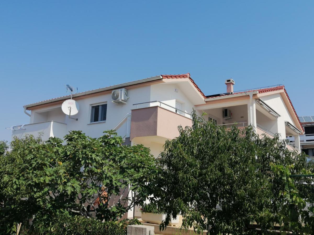 Apartments Ruzmarin Vrsi Extérieur photo